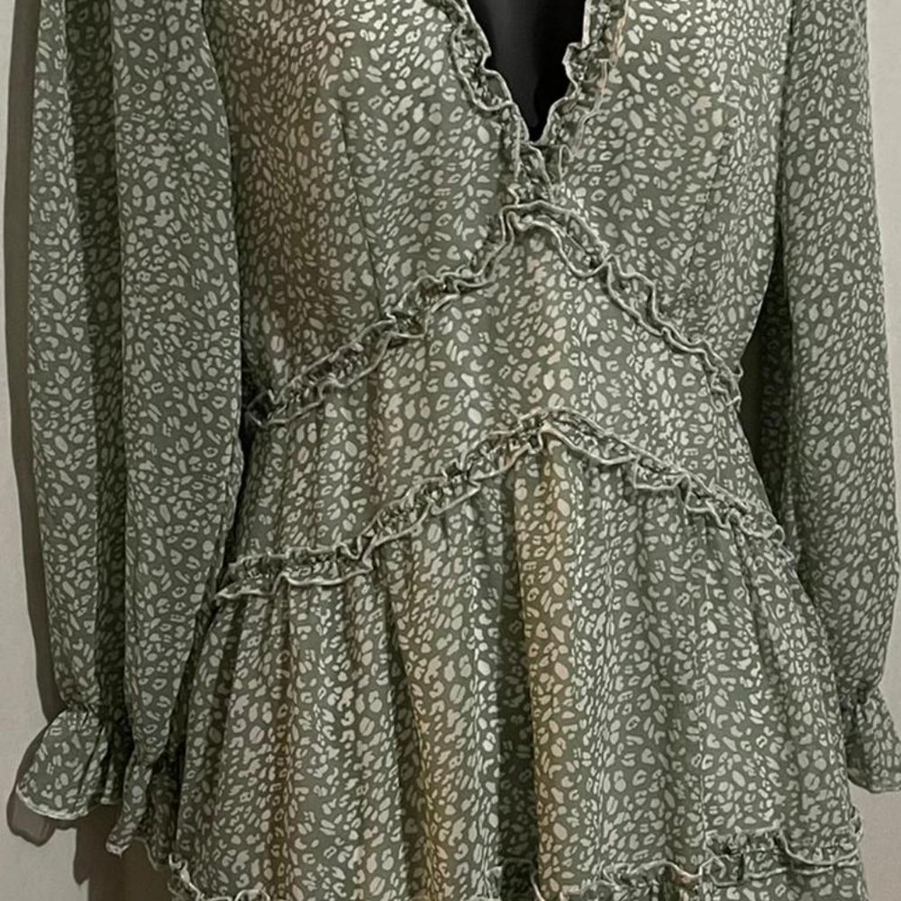 Dress - Picture 10 of 12